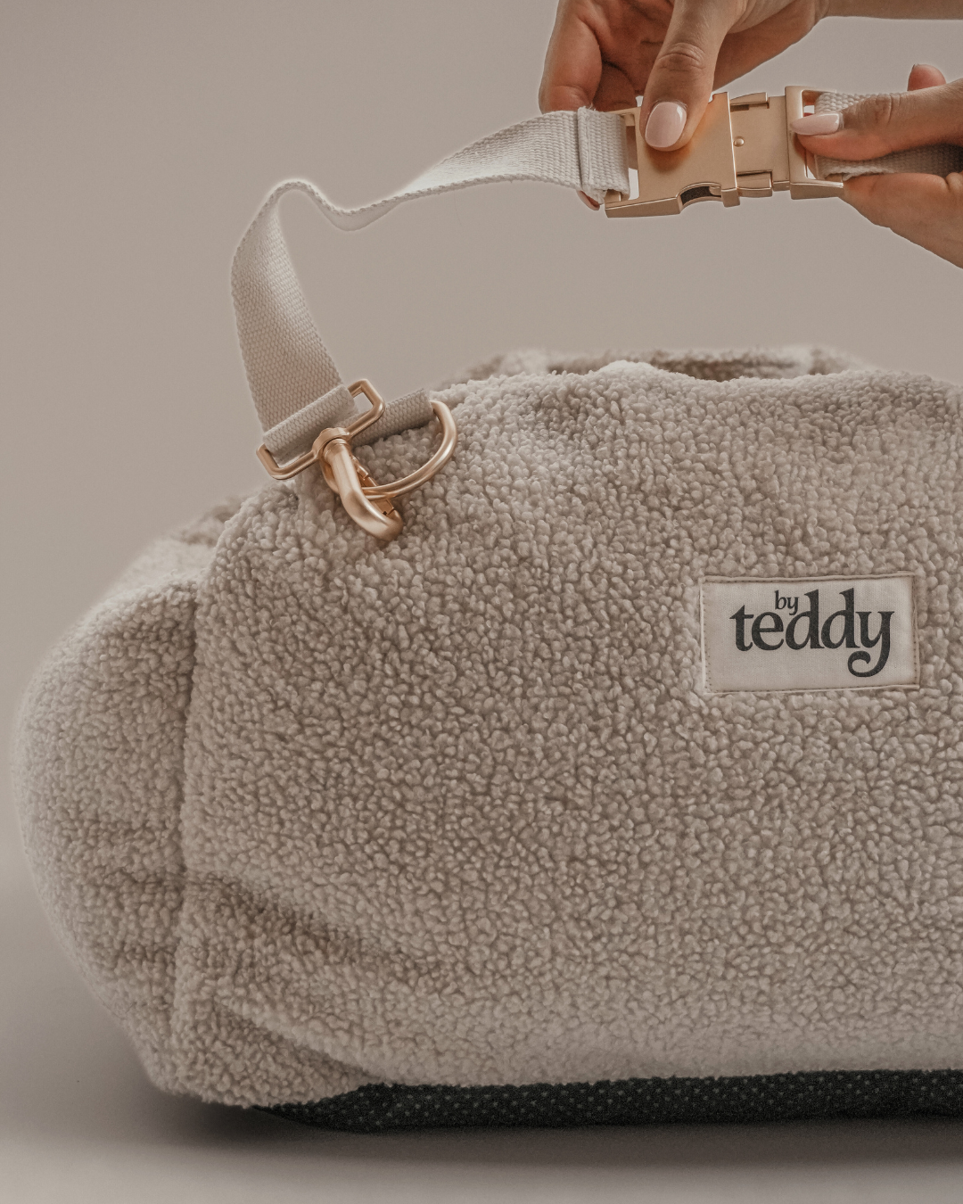 By Teddy The Cosy Dog Car Seat