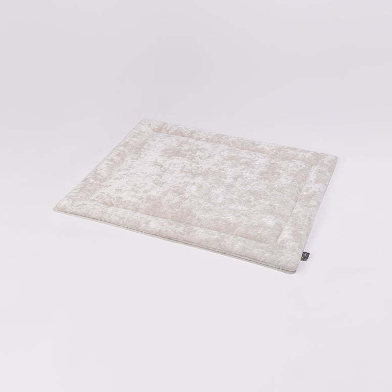 PillowVilla Luxury Dog Bed LOUNGE Travel Mat